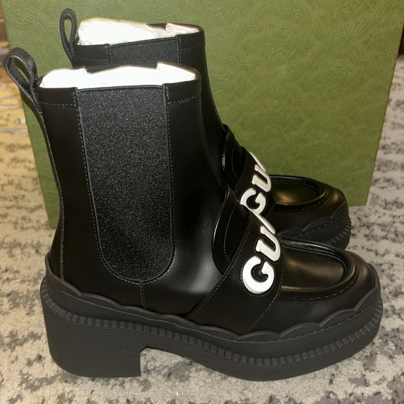 Gucci 60mm Logo Lettering Leather Boots - Picture 4 of 14